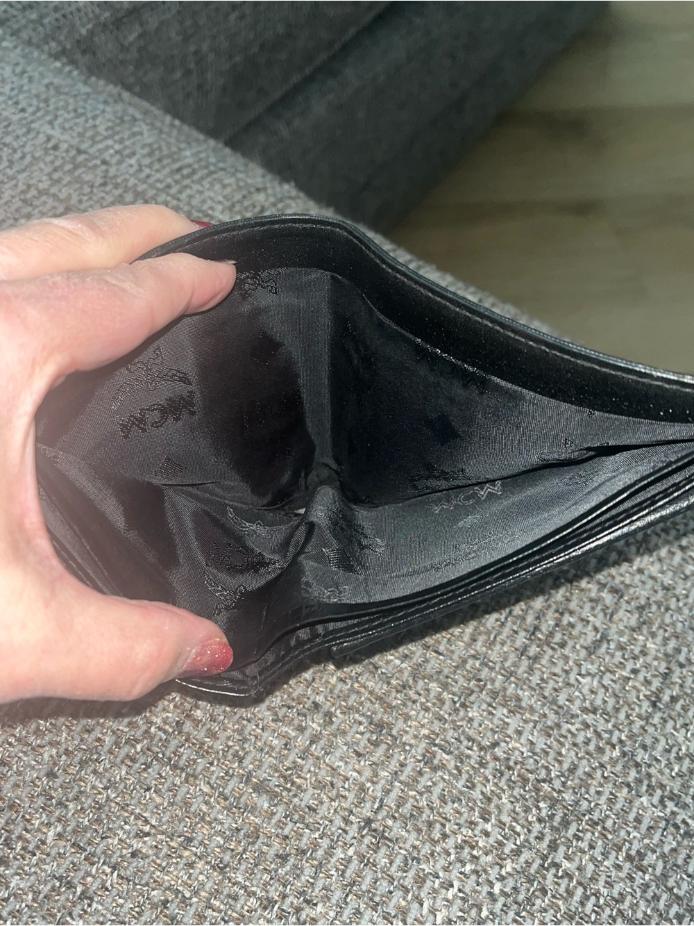 MCM Black Visetos Wallet - Picture 5 of 7